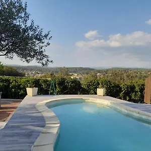 Familial Hébergement de vacances Carcès